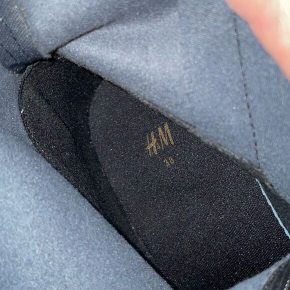 NWOT H&M Platform Boots Black Patent Chunky Heels Lug Sole US 7 EU38 - Picture 9 of 9